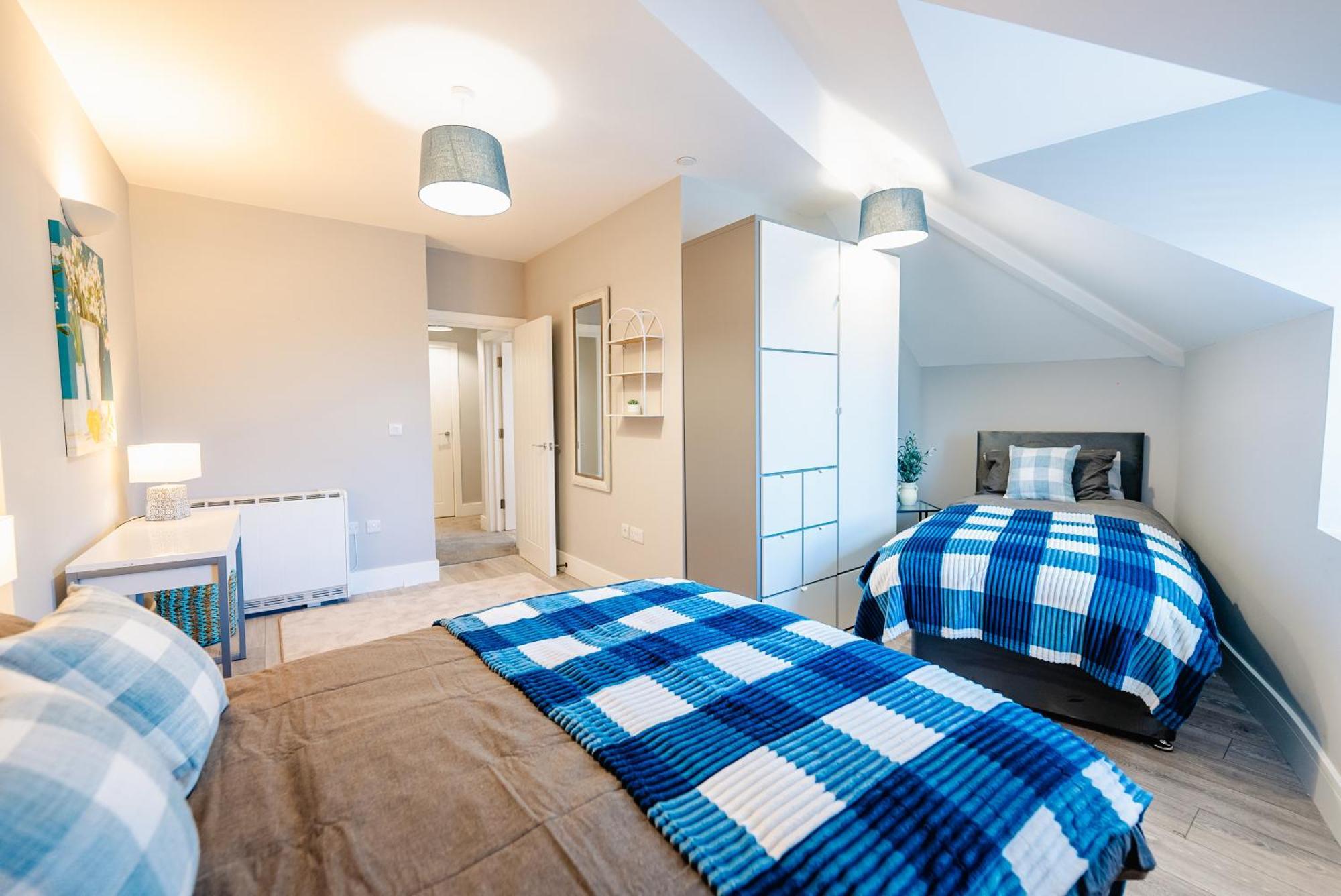 Luxury Spacious 2-Bed & High Ceiling Cardiff Buitenkant foto