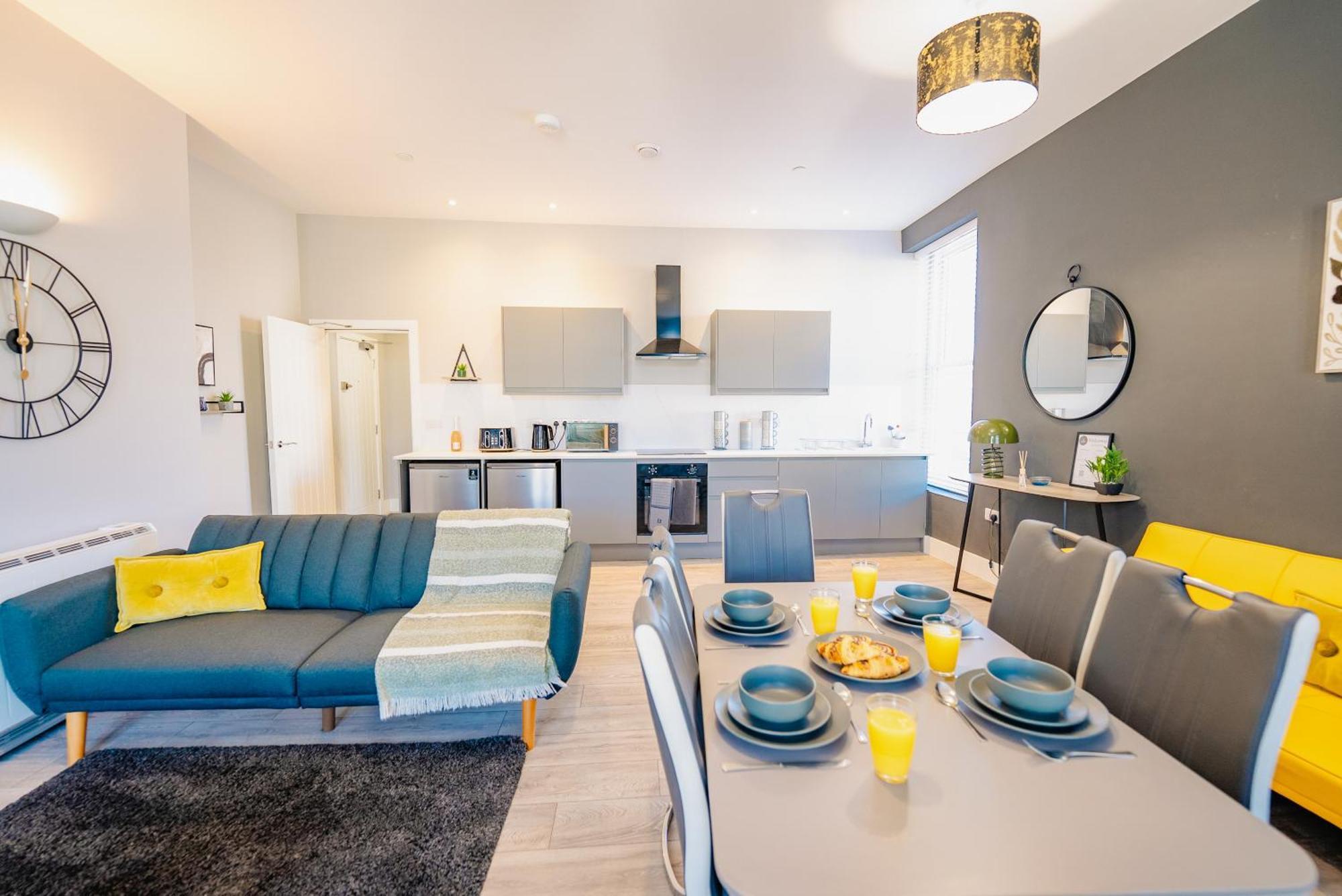Luxury Spacious 2-Bed & High Ceiling Cardiff Buitenkant foto